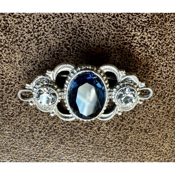 Elegant Vintage Victorian Style Bar Brooch Pin Silver Tone Blue Sapphire 1.5" - Picture 1 of 4